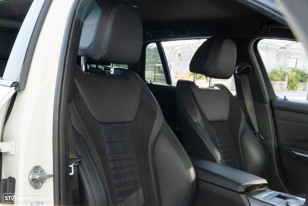 BMW 330 e Pack M Auto - 9