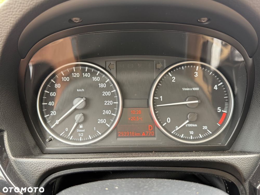 BMW Seria 3 320d xDrive - 9