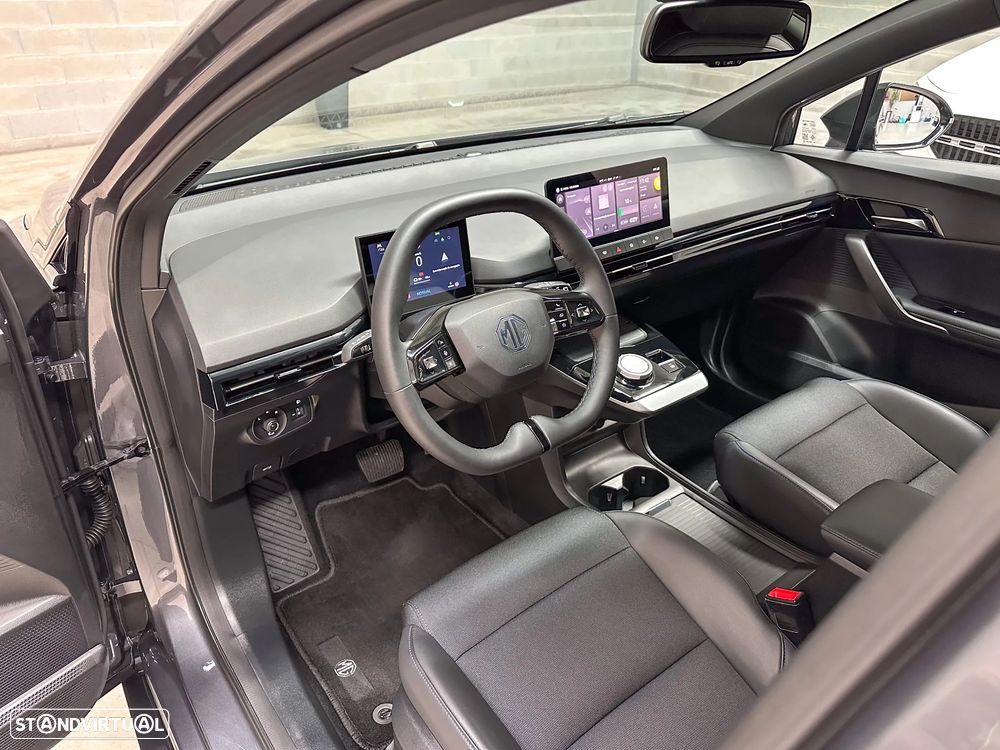 MG MG4 77 kWh Extended Range Luxury - 10