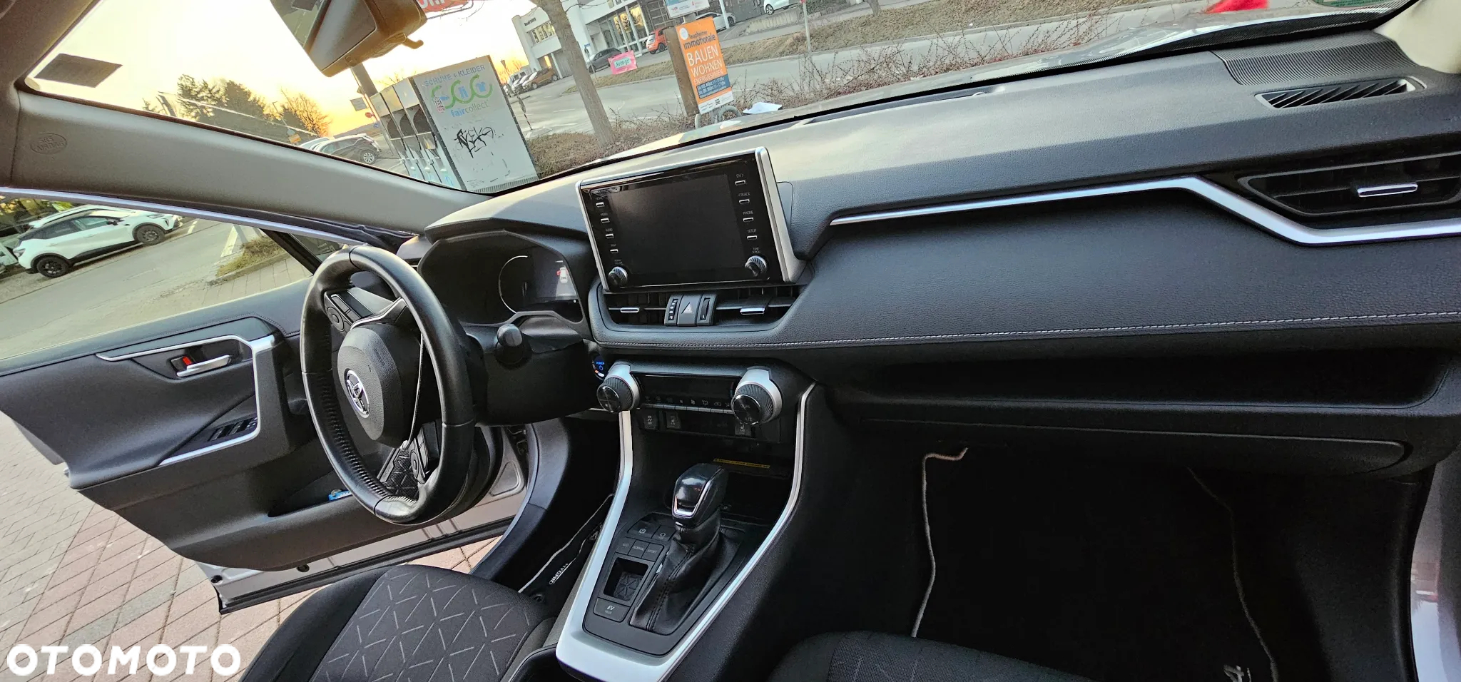 Toyota RAV4 - 3