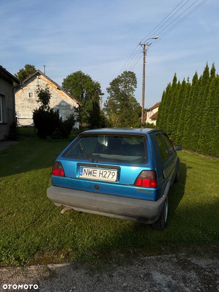 Volkswagen Golf 1.8 - 1