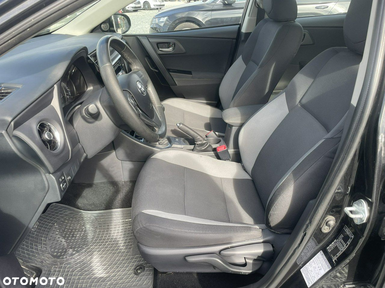 Toyota Auris 1.6 Classic Plus - 11