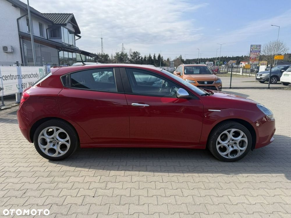 Alfa Romeo Giulietta 2.0 JTDM - 10