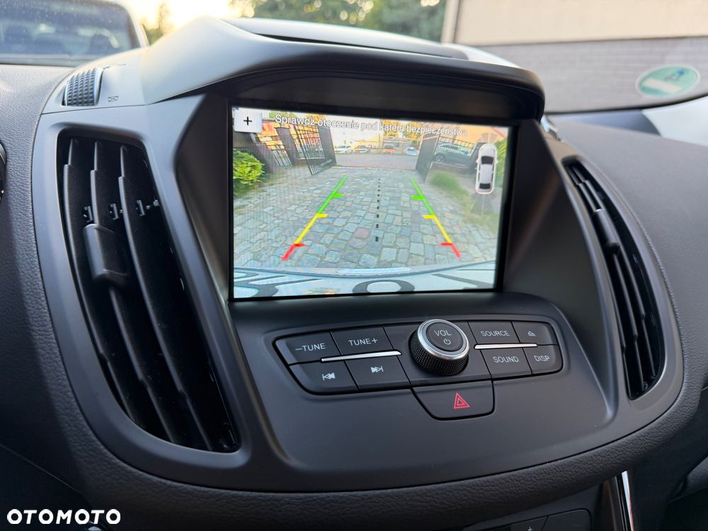 Ford Kuga 2.0 TDCi 2x4 Titanium - 18
