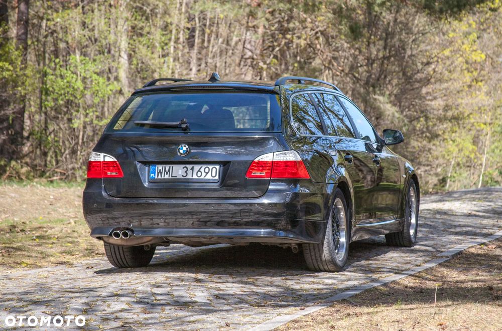 BMW Seria 5 525d - 11