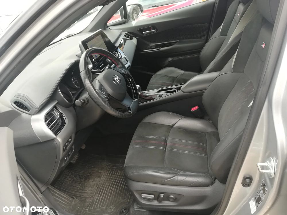Toyota C-HR - 15