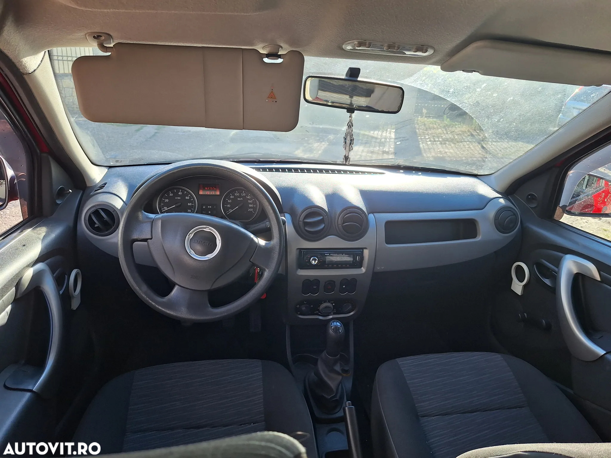 Dacia Logan 1.2 - 7