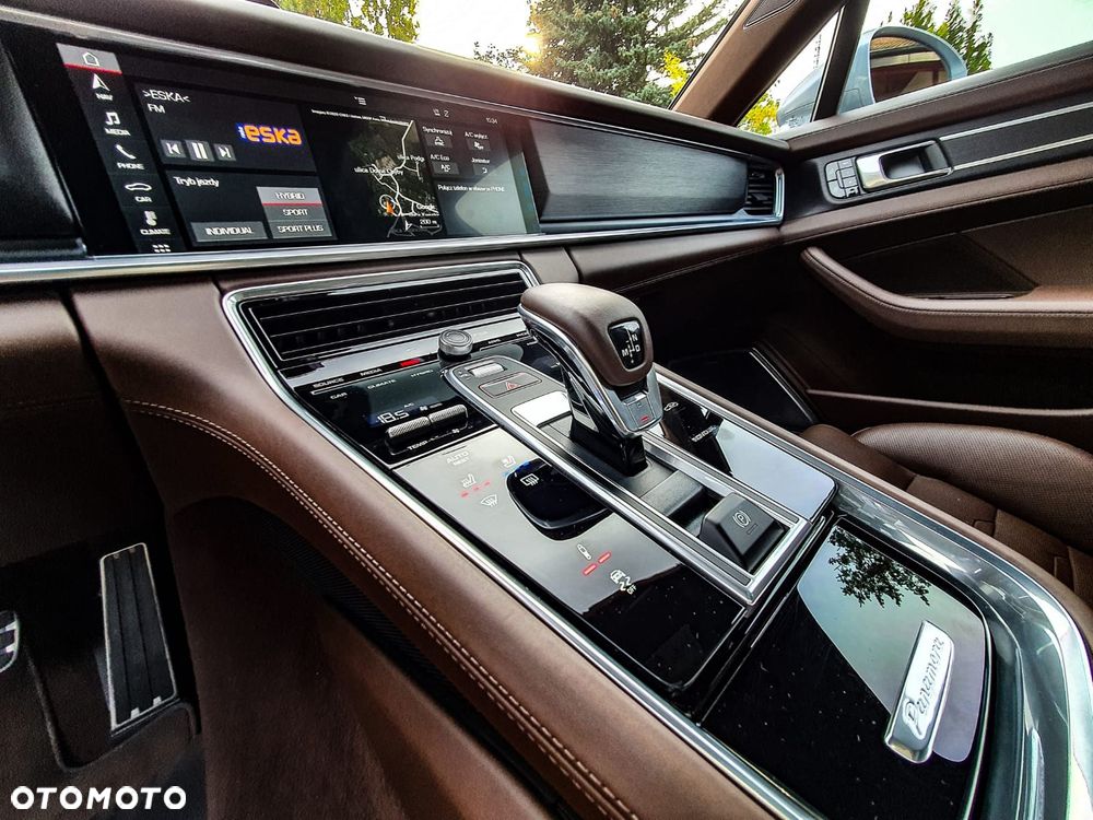 Porsche Panamera - 31