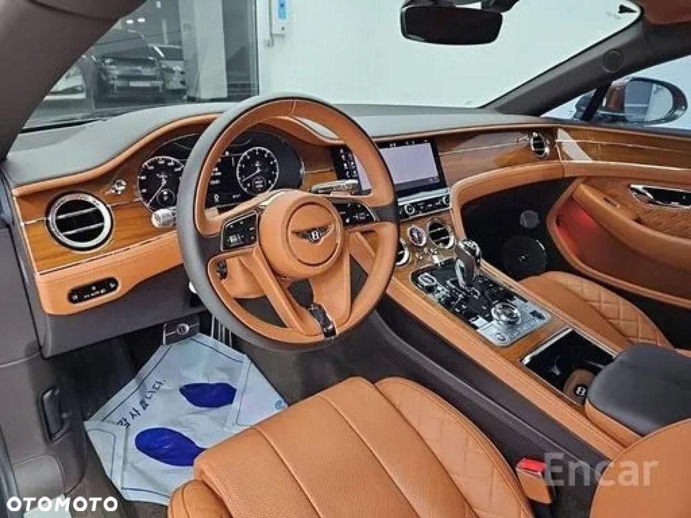 Bentley Continental GT - 7
