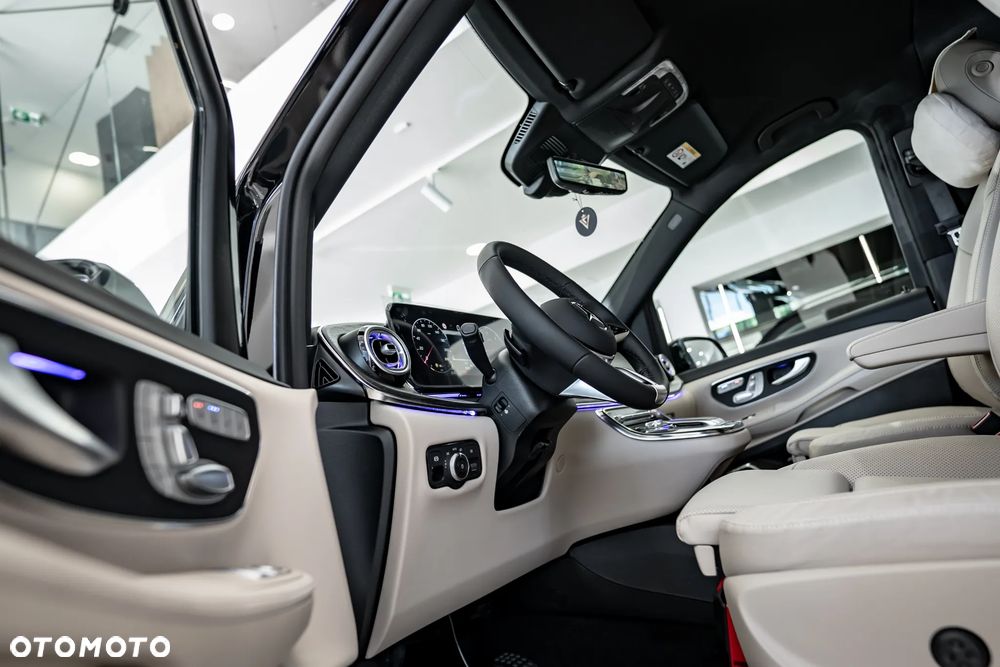 Mercedes-Benz Klasa V 300 d 4-Matic 9G-Tronic Exclusive (ekstra dł) - 24