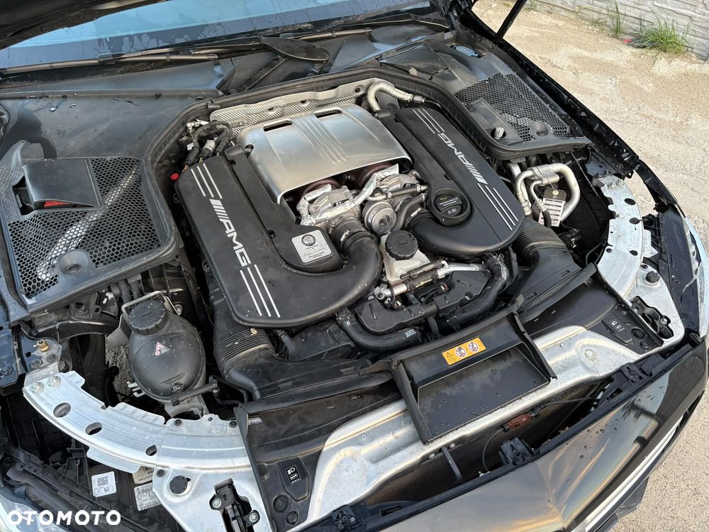 Mercedes-Benz Klasa C AMG 63 S - 20