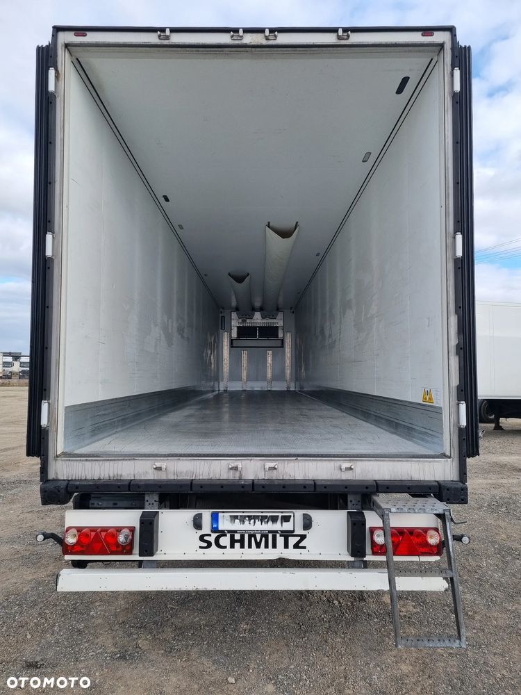 Schmitz Cargobull SKO - 10