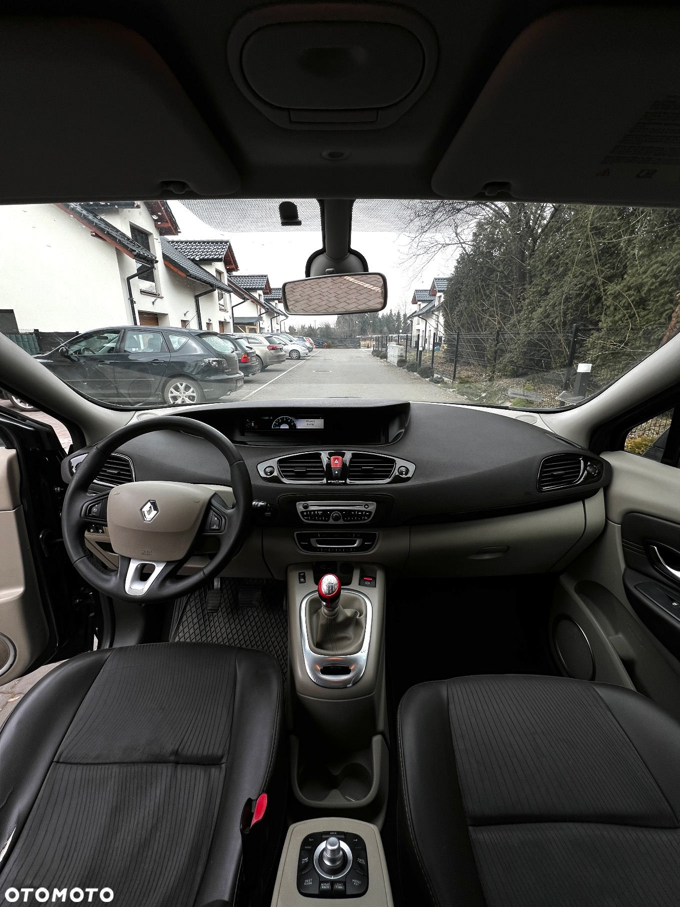 Renault Scenic - 17