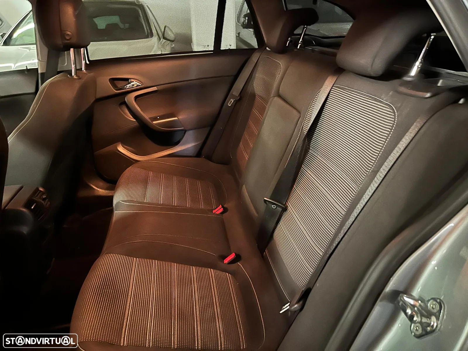 Opel Insignia Sports Tourer - 16