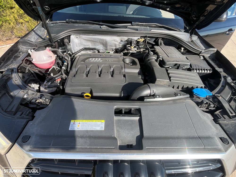 Audi Q3 2.0 TDI S-line - 24