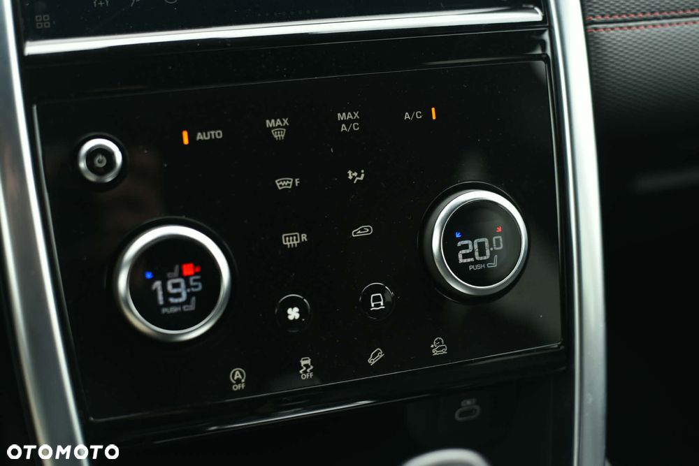 Land Rover Discovery Sport 2.0 D200 mHEV Dynamic SE - 29