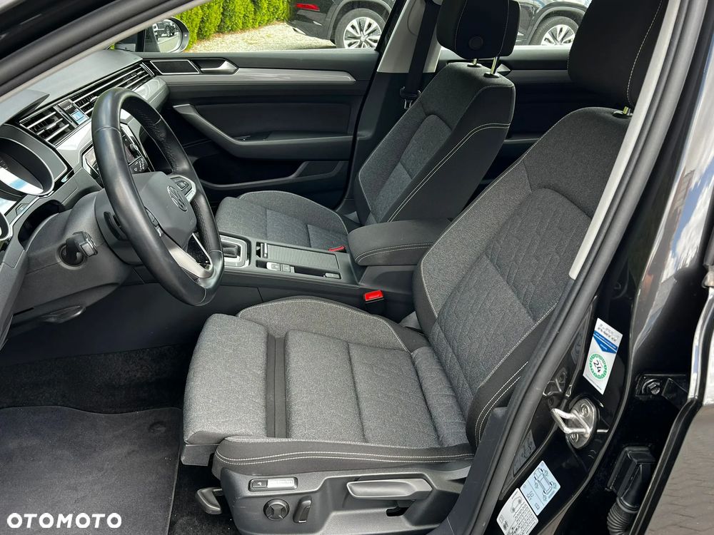 Volkswagen Passat 2.0 TDI SCR Comfortline DSG - 13