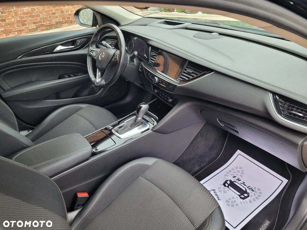 Opel Insignia 1.5 T Exclusive S&S - 16