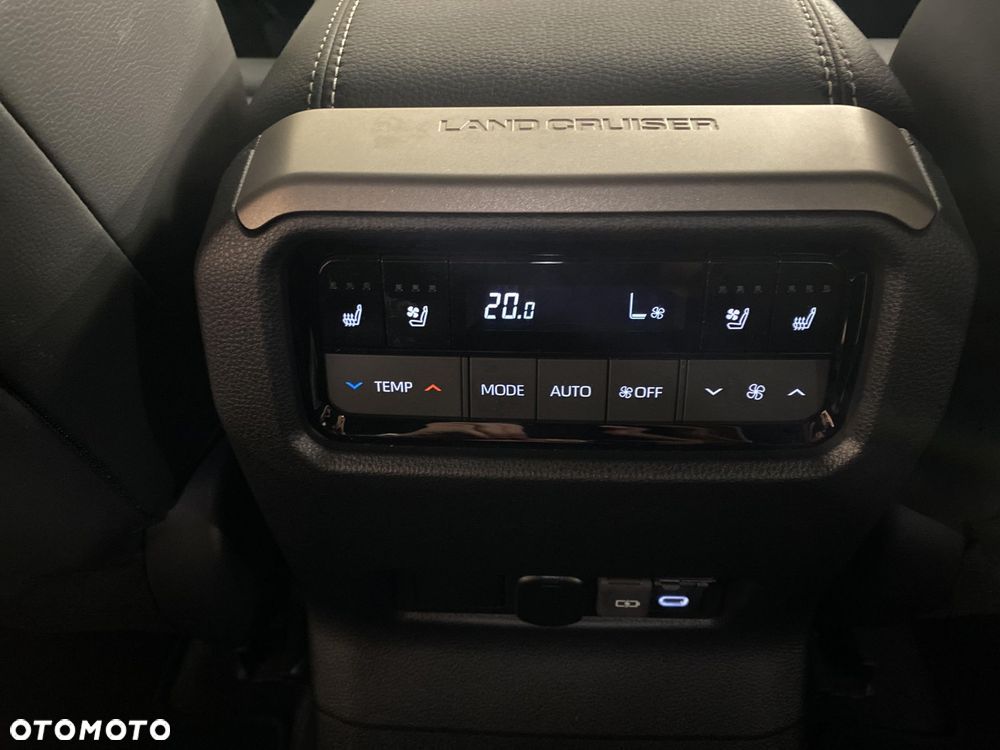 Toyota Land Cruiser LC 2.8 D-4D Executive - 17