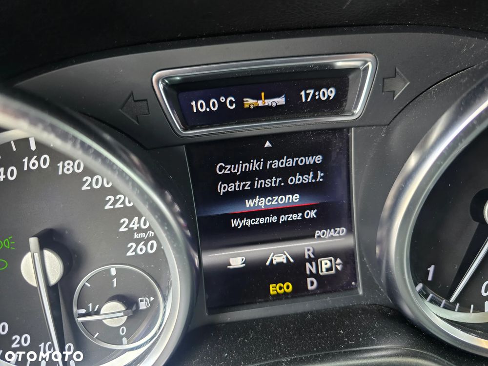 Mercedes-Benz ML - 23