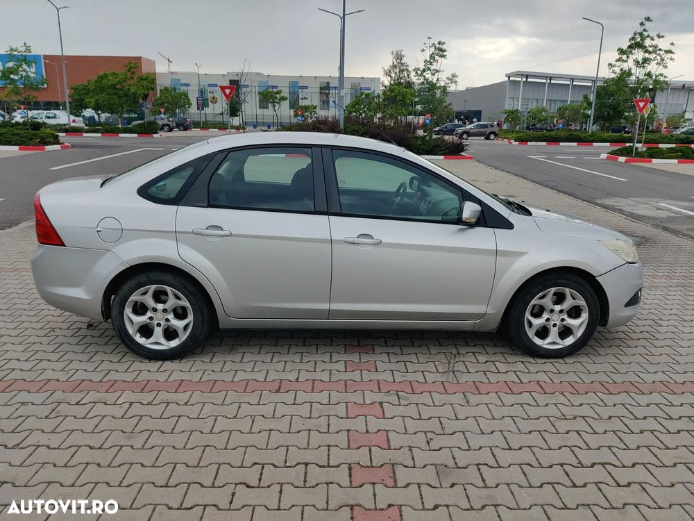 Ford Focus 1.6 TDCi Ambiente - 6