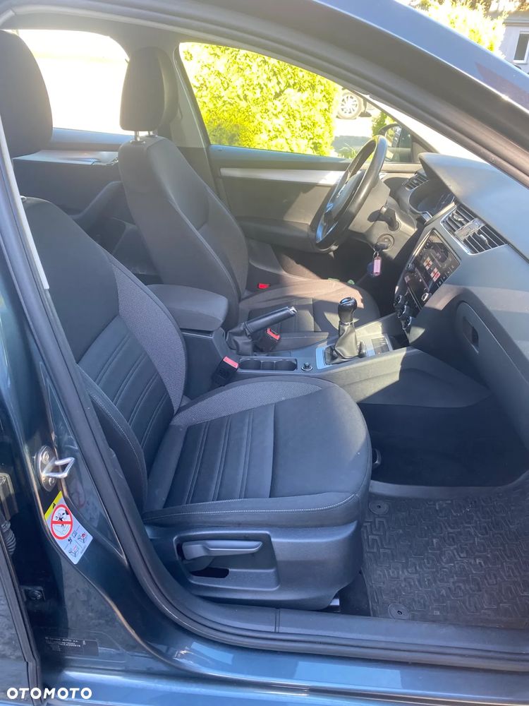 Skoda Octavia 1.4 TSI Ambition - 6