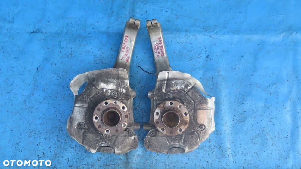 ZWROTNICA PIASTA PRZÓD PRAWA LEWA ALFA ROMEO GIULIA 2WD RWD