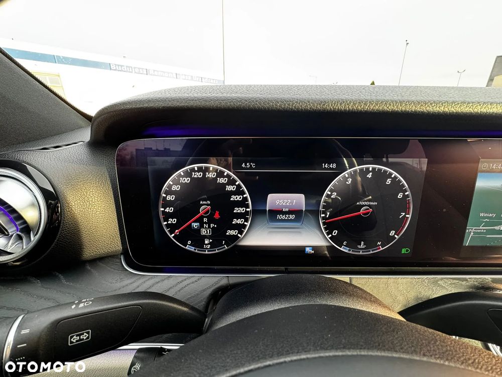 Mercedes-Benz Klasa E 300 9G-TRONIC - 8