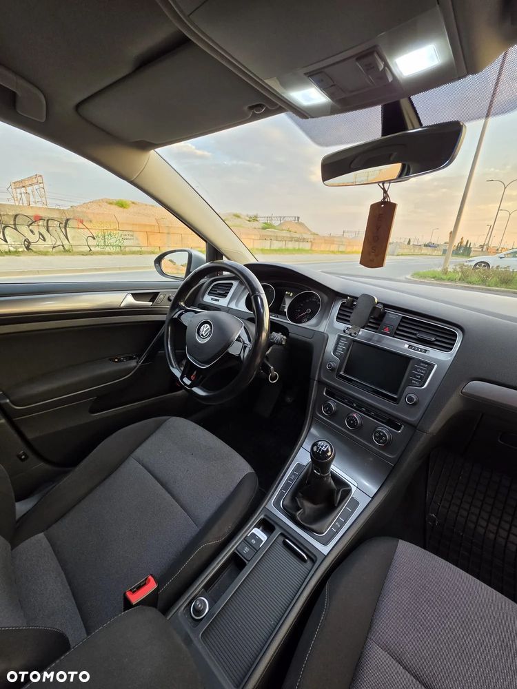 Volkswagen Golf 1.6 TDI BlueMotion Trendline - 29