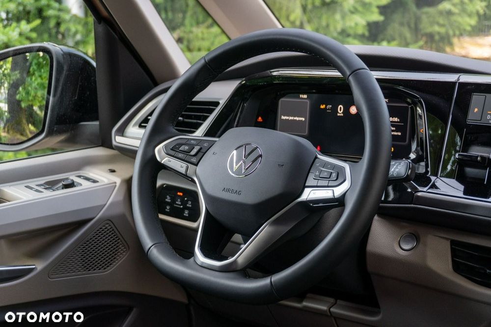 Volkswagen Multivan - 23