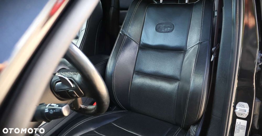 Jeep Grand Cherokee - 15