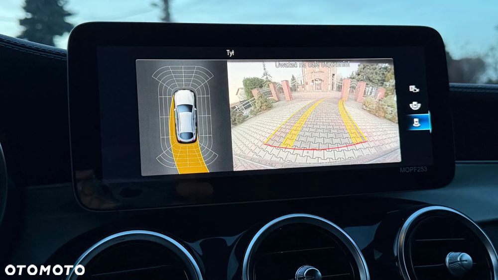 Mercedes-Benz GLC - 16