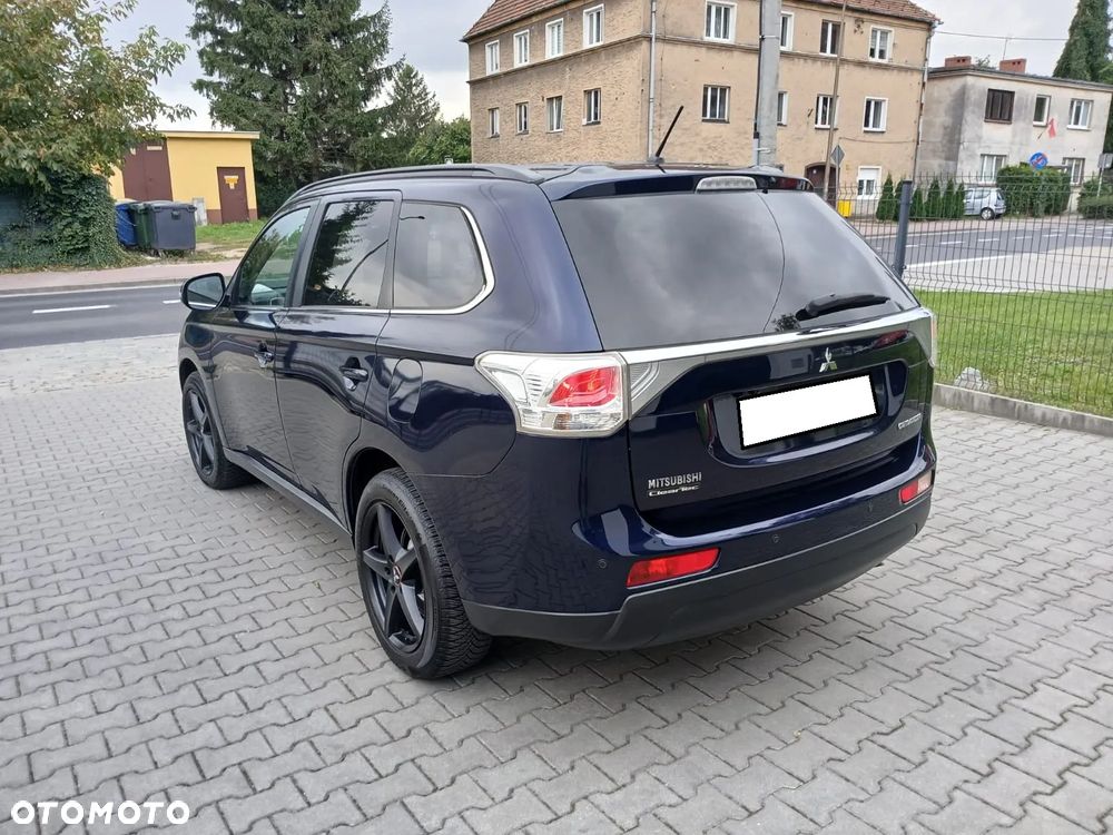 Mitsubishi Outlander 2.0 2WD Diamant Edition - 22
