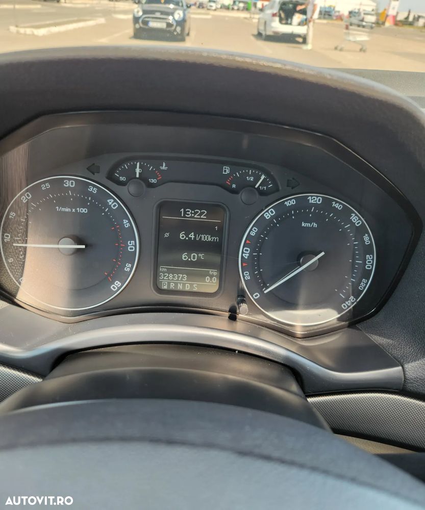 Skoda Octavia 2.0 TDI DPF DSG Ambition - 12