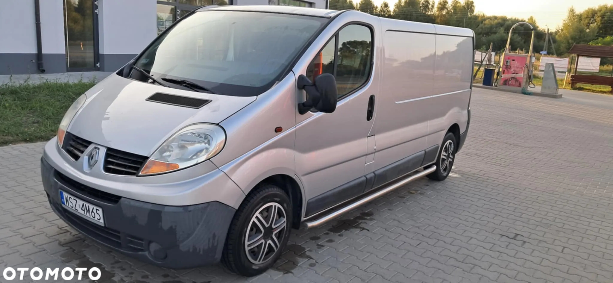 Renault TRAFIC - 8
