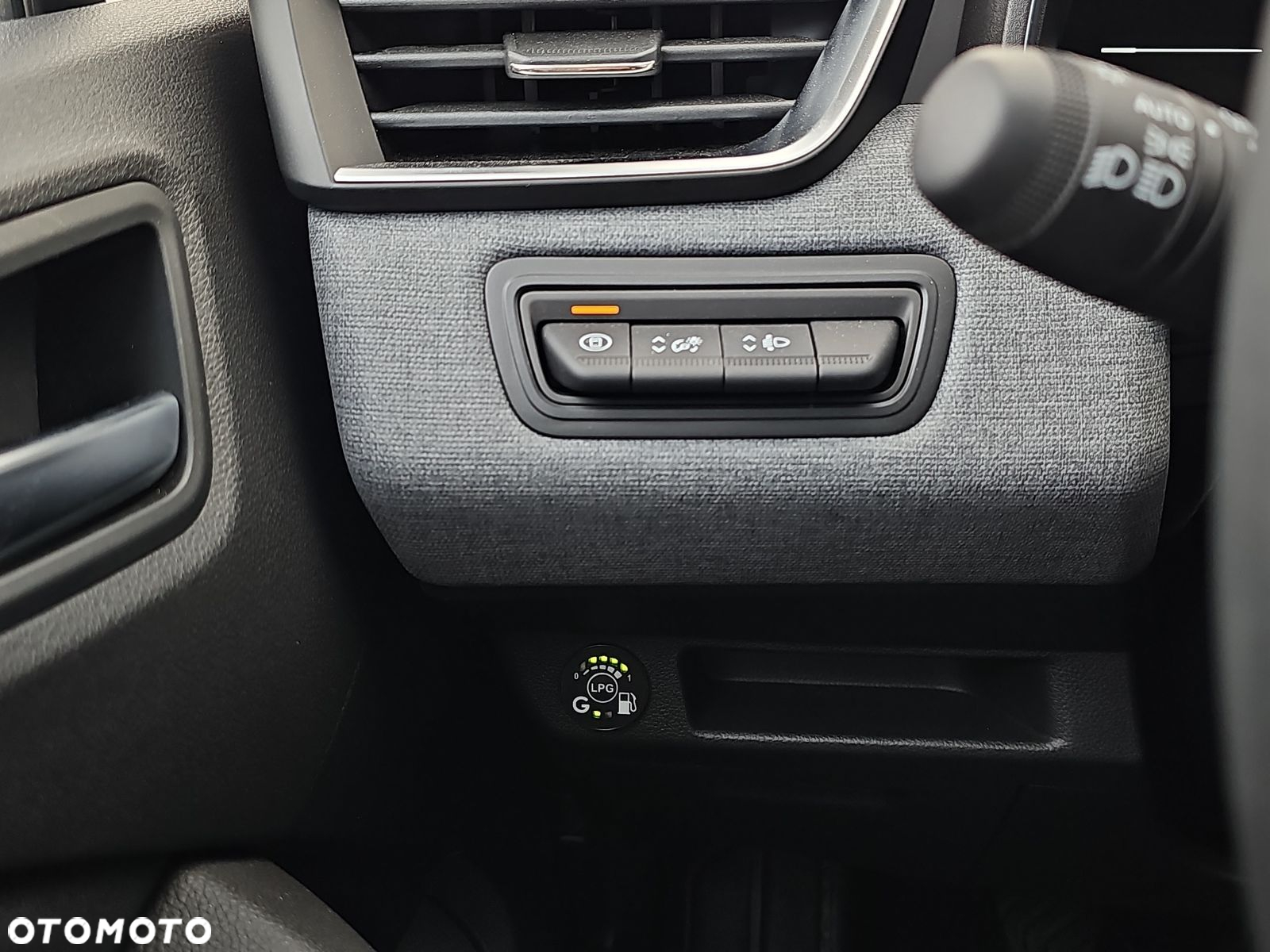 Renault Clio 1.0 TCe Evolution - 14