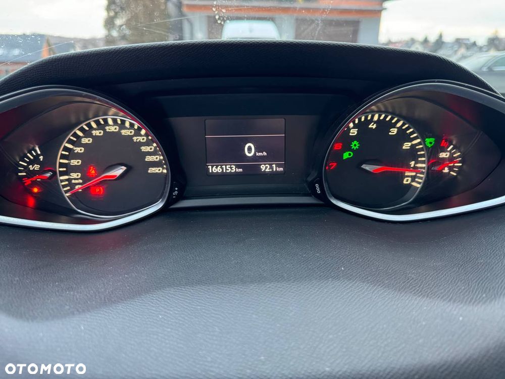 Peugeot 308 125 THP Active - 22