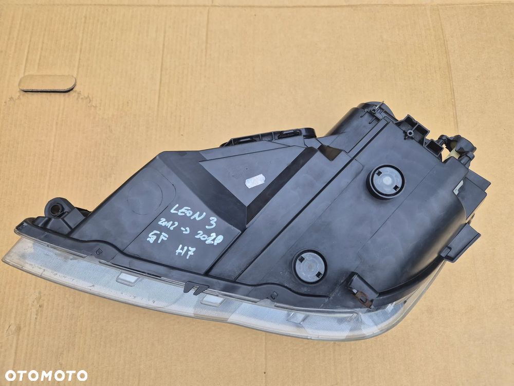 Seat Leon 3 lampa prawa.2012-2020.Valeo. - 7