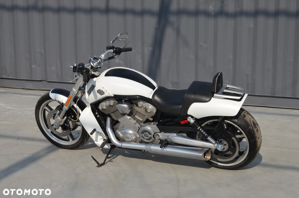 Harley-Davidson V-Rod Muscle - 15