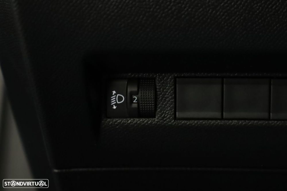 Peugeot 2008 1.2 PureTech Allure - 20