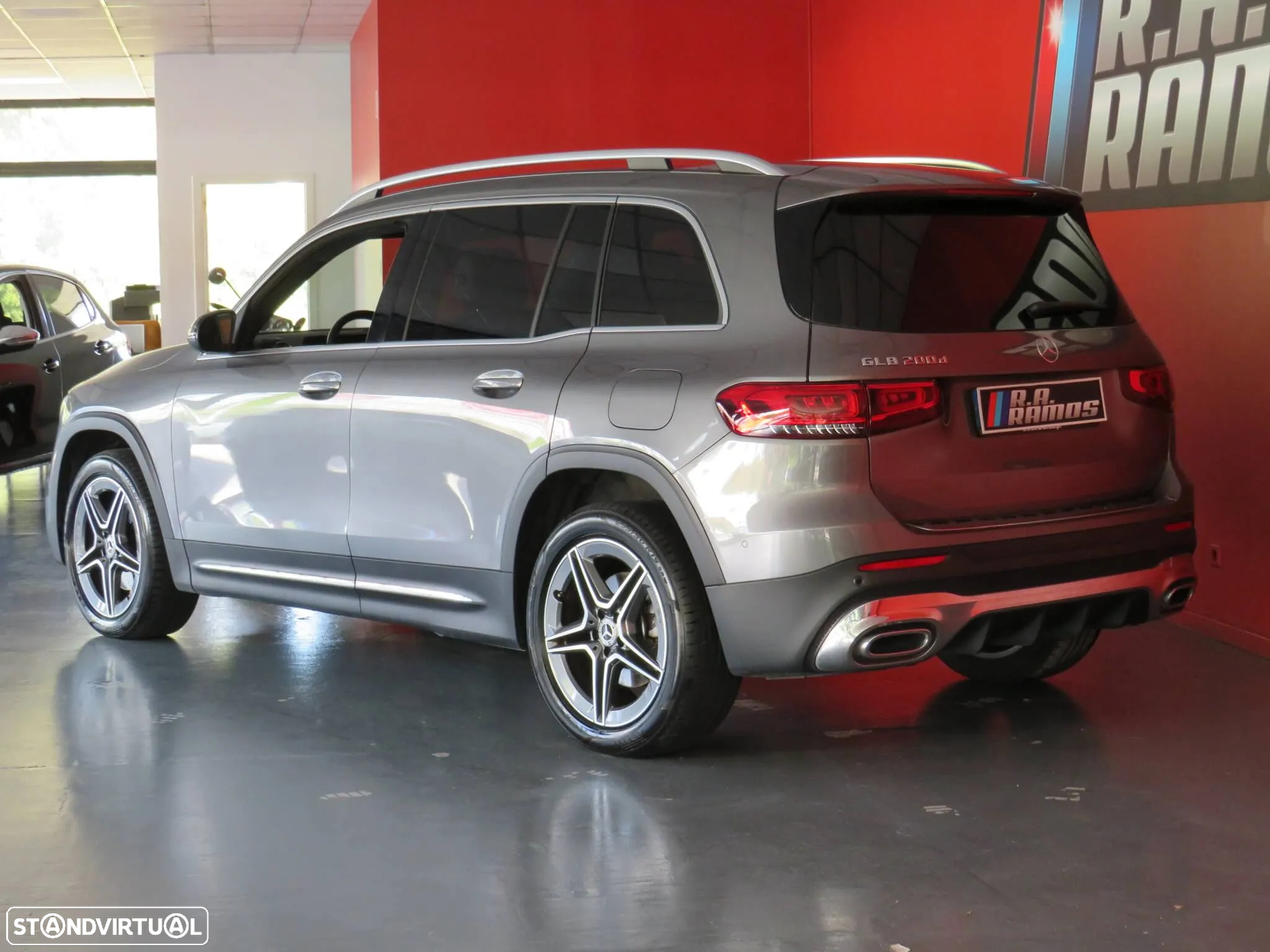 Mercedes-Benz GLB 200 d AMG Line - 8