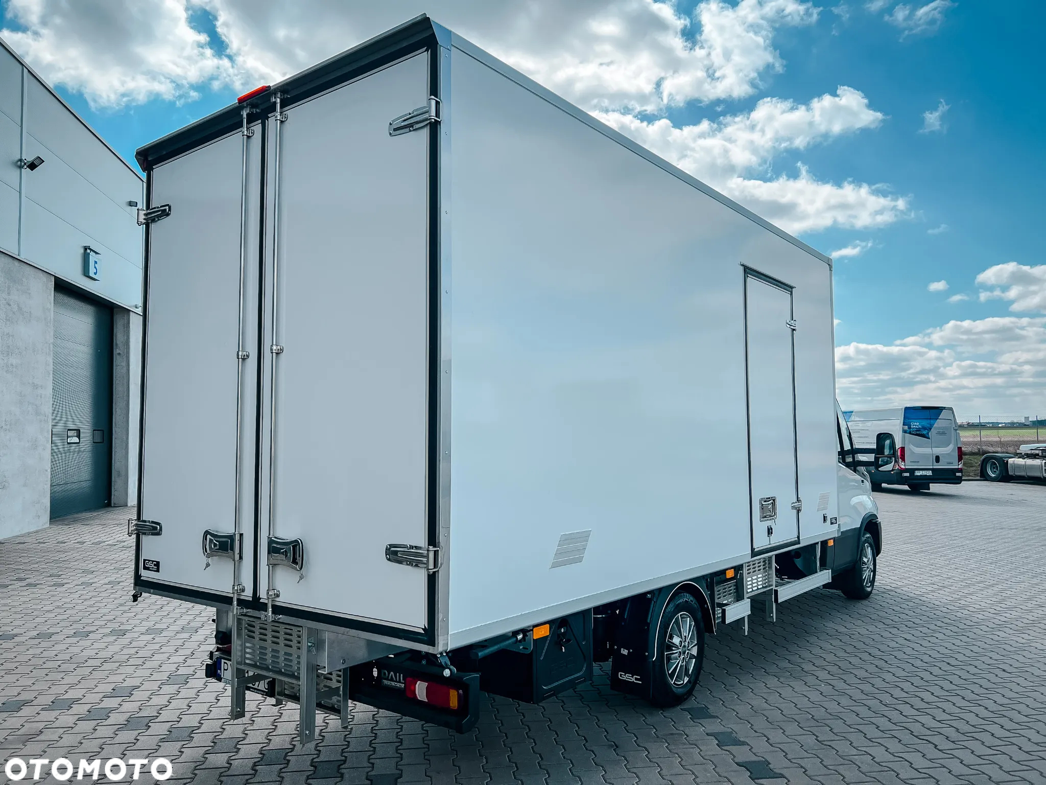 Iveco 35S18H/P 3.0 180KM 6MT Izoterma, Duży Kontener! - 7