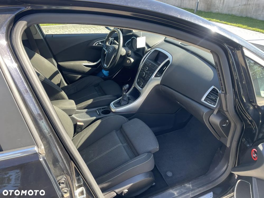 Opel Astra - 11