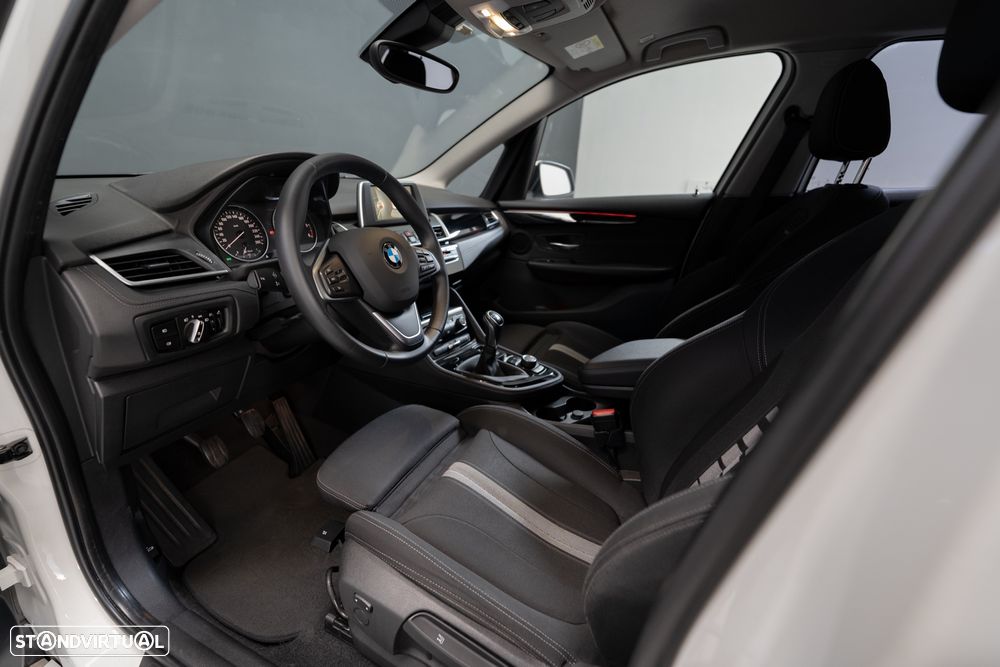 BMW 216 Active Tourer d Line Sport - 6