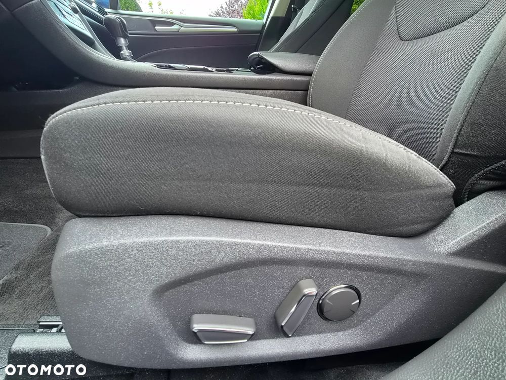 Ford Mondeo 2.0 TDCi STart-Stopp Titanium - 22