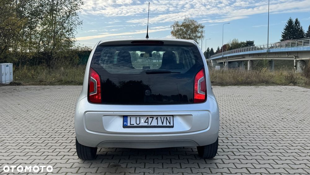 Volkswagen up! - 8