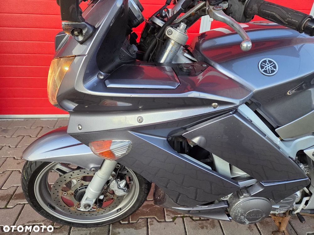Yamaha FJR - 13