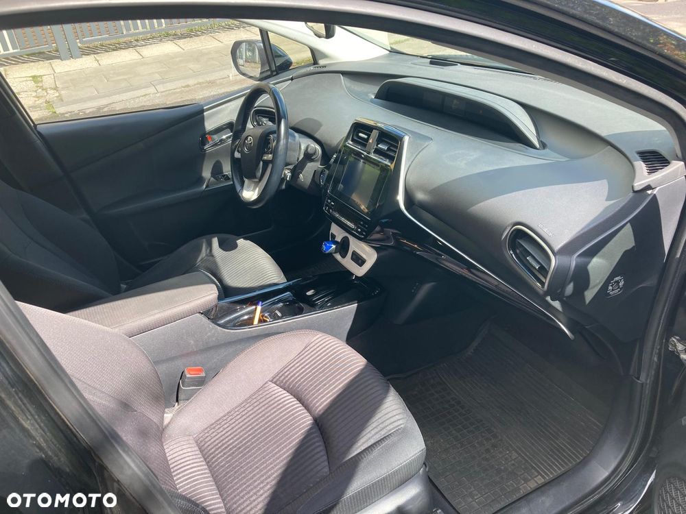 Toyota Prius 1.8 Hybrid Prestige - 5