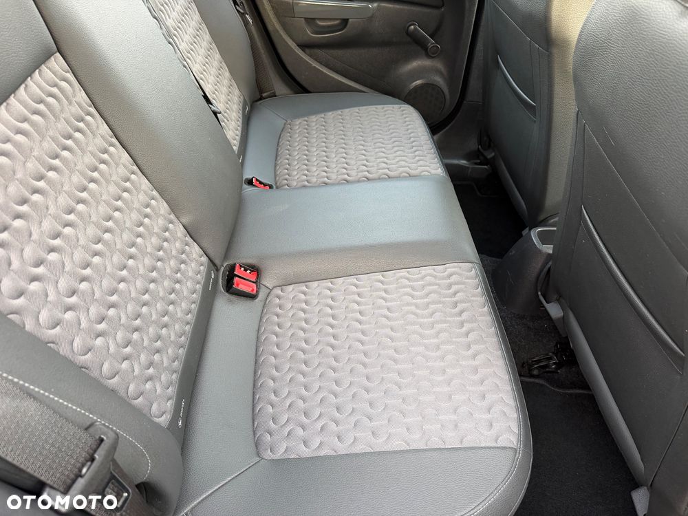 Opel Corsa 1.4 16V Active - 28