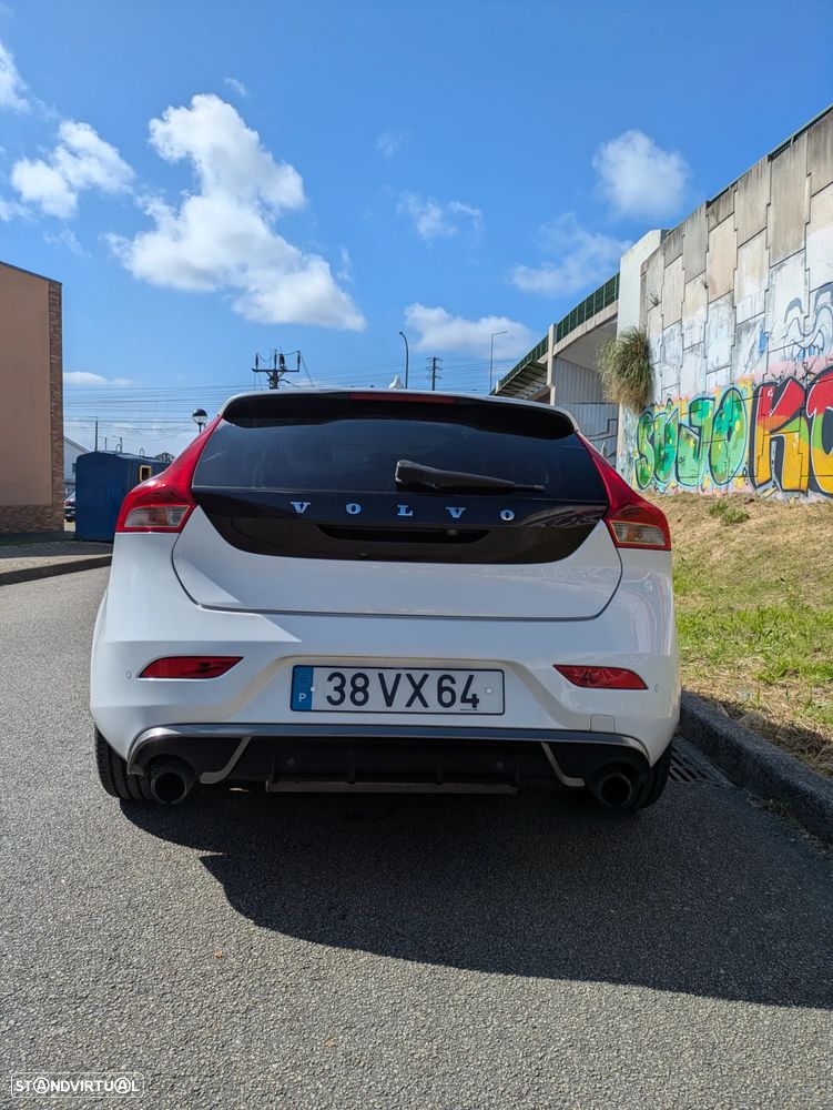 Volvo V40 D2 Momentum - 4